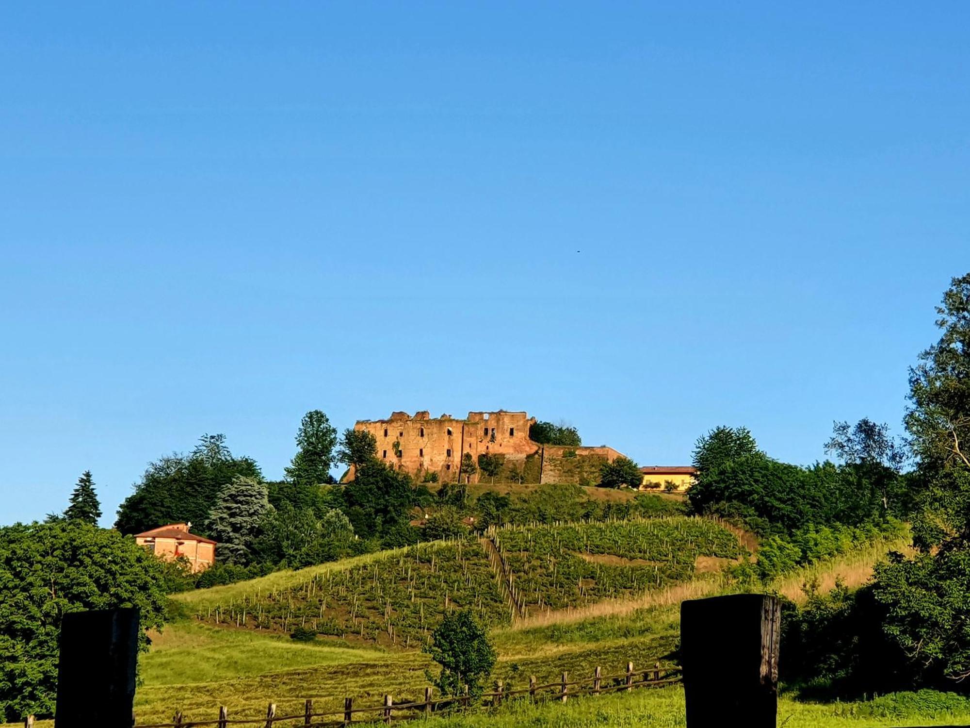 Oasi Del Monferrato - Appartamento Rosso Mombercelli Exterior photo